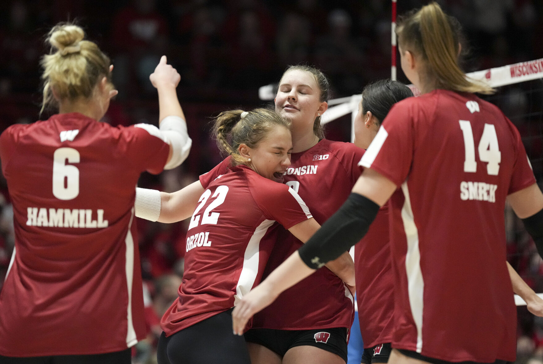 Wisconsin-Michigan volleyball